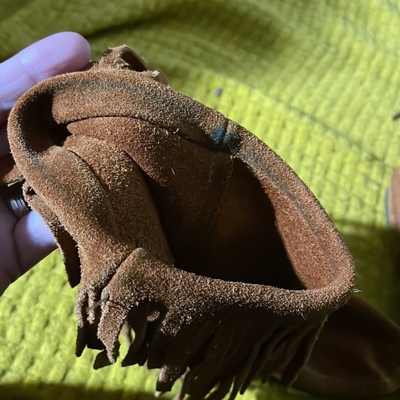 Minnetonka fringed boots size 7 - Picture 6 of 7